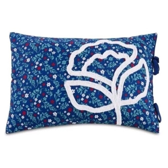 Pioneer Other - Pioneer Woman Blue Tufted Chenille Pair Floral set of 2 Pillow Shams Standard SZ